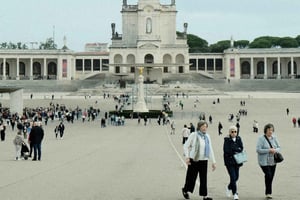 Fátima Spiritual Tour with Souvenir &Shepherds Village Visit