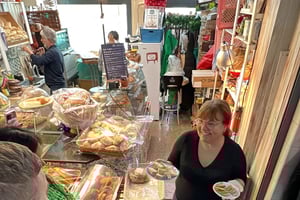 Food Market Guided Tour with Chef and Cooking Class