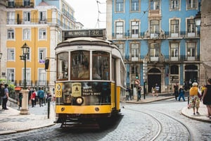 From Algarve: Lisbon City Tour with Shopping