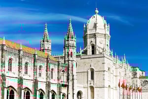 From Algarve: Lisbon City Tour with Shopping