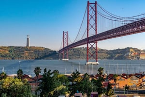 From Algarve: Lisbon City Tour with Shopping