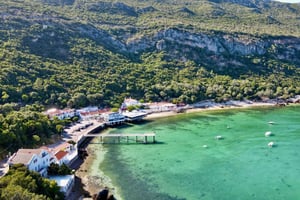 From Lisbon - Arrábida & Sesimbra – Wine, Nature & Beach Tour