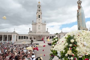 From Lisbon - Best of Fátima Half Day Tour