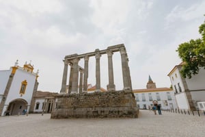 From Lisbon - Évora and Monsaraz with Alentejo Wine Tasting