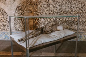 From Lisbon - Évora and Monsaraz with Alentejo Wine Tasting