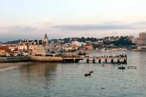 From Lisbon - Full-Day Sintra Tour by Luxury Car or Minivan