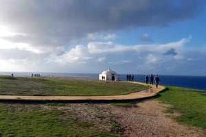 From Lisbon or Sesimbra: 4x4 Tour to Cape Espichel