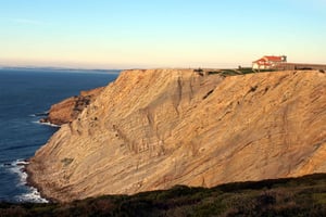 From Lisbon or Sesimbra: 4x4 Tour to Cape Espichel