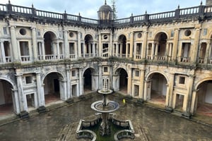 From Lisbon - Tomar and Fátima Day Trip with Guide