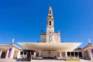 From Porto: Private Transfer to Lisbon with Coimbra & Fatima