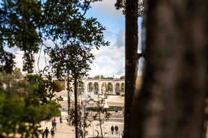 From Porto: Transfer to Lisbon with stops until 3 cities