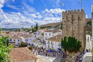 Full-day private tour to medieval Óbidos and Nazaré village