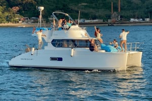 3H Private Luxury Catamaran Tour with Swimming