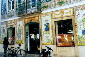 7 Hills Panoramic Guided Tour by E-Bike