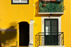 Lisbon - Alfama Walking Tour with Coffee & Ginja Tasting