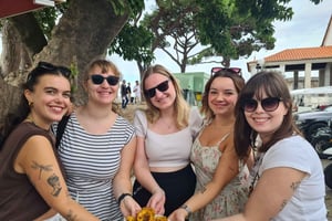 All Viewpoints 3-Hour TukTuk Tour w/True Local Guide