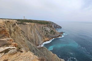 Arrábida Natural Park and Sesimbra Day Trip
