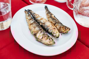 Baixa District Food Tour with Dinner and Drinks