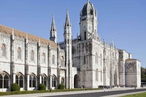 Belem Private Tuk-Tuk Tour for 2 hours