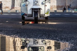 Lisbon: Belém Tuk Tuk Tour with Pastel de Nata Tasting