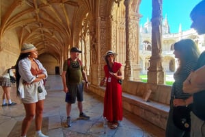 Belém Walking Tour with Jerónimos Monastery Ticket