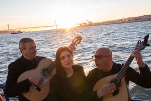 Boat Cruise with Live Fado Performance and a Drink