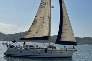 Lisbon: Boat Tour with sunset option