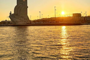 Lisbon: Boat Tour with sunset option