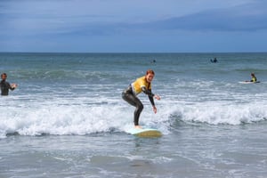 Lisbon-Cascais: Surf Local Experience