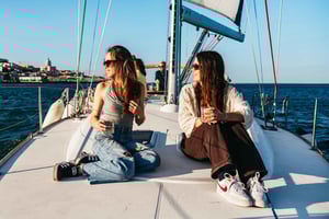 Champagne Sailing Tours