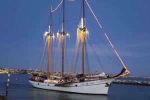 Lisbon Christmas Lights Cruise on the Tagus with Hot Drinks