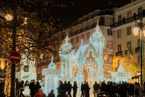Christmas Lights Tuk-Tuk Tour with Local Guide