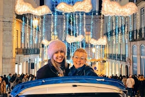 Lisbon: Christmas Lights TukTuk Tour + Wonderland Drop-Off