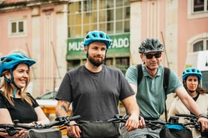City Highlights and Viewpoints E-Bike Tour