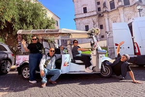 City Tour by Tuk Tuk with Free Souvenir