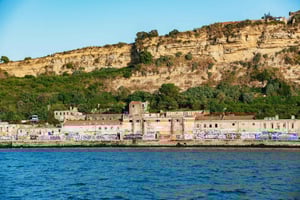 Daytime/Sunset/Night City Sailboat Tour with Drink