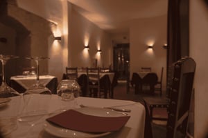 Dinner with Rising Stars of Fado at Canto do Poeta