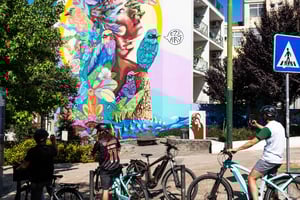 E-Bike Adventure Through the City of Seven Hills