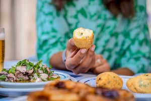 E-Bike Food Tour of Alfama and Old Town