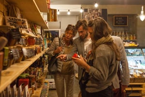 Evening Local Food Crawl with Drink Pairings