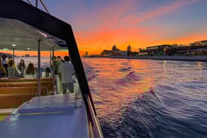 Exclusive Golden Hour Sunset Boat Cruise