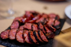 Food Tasting Tour by Tuk Tuk with 2 Stops