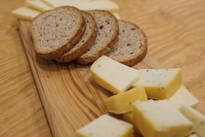 Lisbon: Food Tour in the most Authentic Quarter