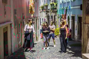 Guided Food and Wine Tasting Tour