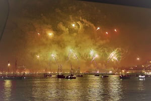 Lisbon:New Year's Cruise with DJ and Fireworks Show