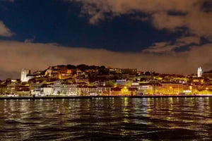 Lisbon:New Year's Cruise with DJ and Fireworks Show