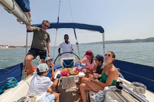 Private Boutique Boat Tour – Sail in Style