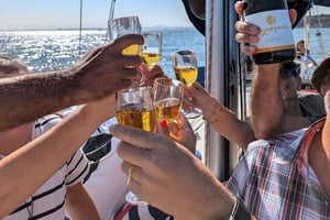 Private Boutique Boat Tour – Sail in Style