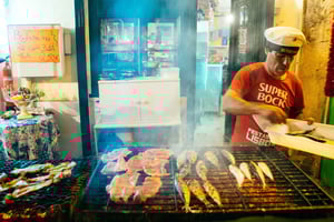 Private Food Tour – 10 Tastings with Locals