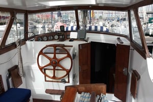 Lisbon: Private Tagus River Cruise with Drinks